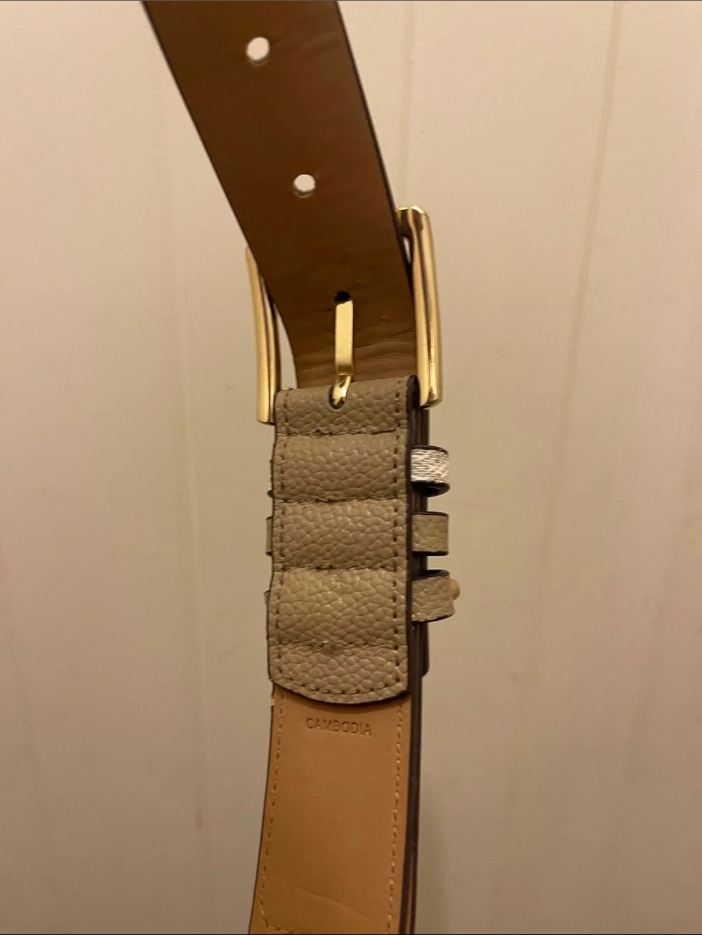 Michael Michael Kors belts size medium, please check all picture of condition